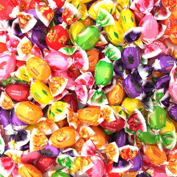 SOUR FRUITS MINI CANDIES 8 FLAVOURS